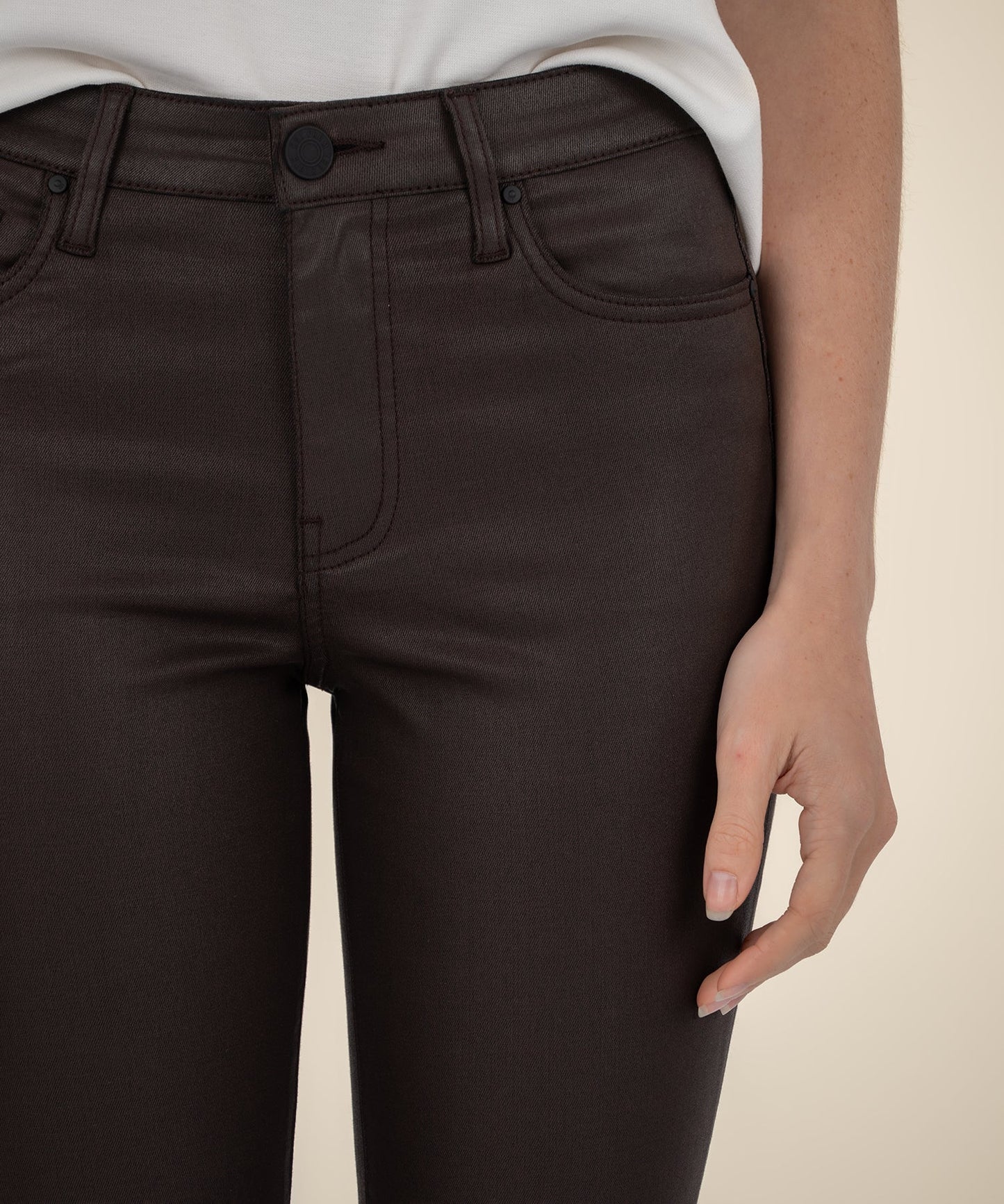 Kelsey Coated |Chocolate|