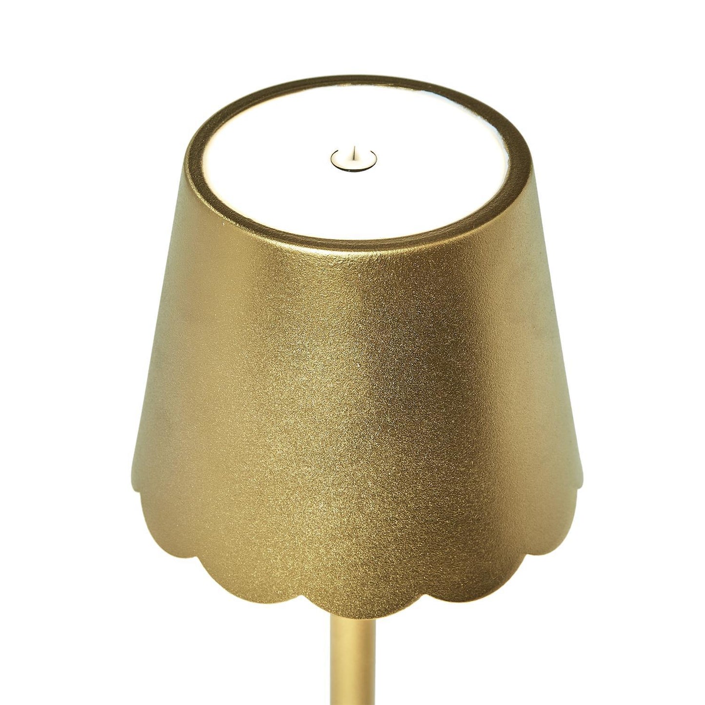 Cordless Scalloped Table Lamp