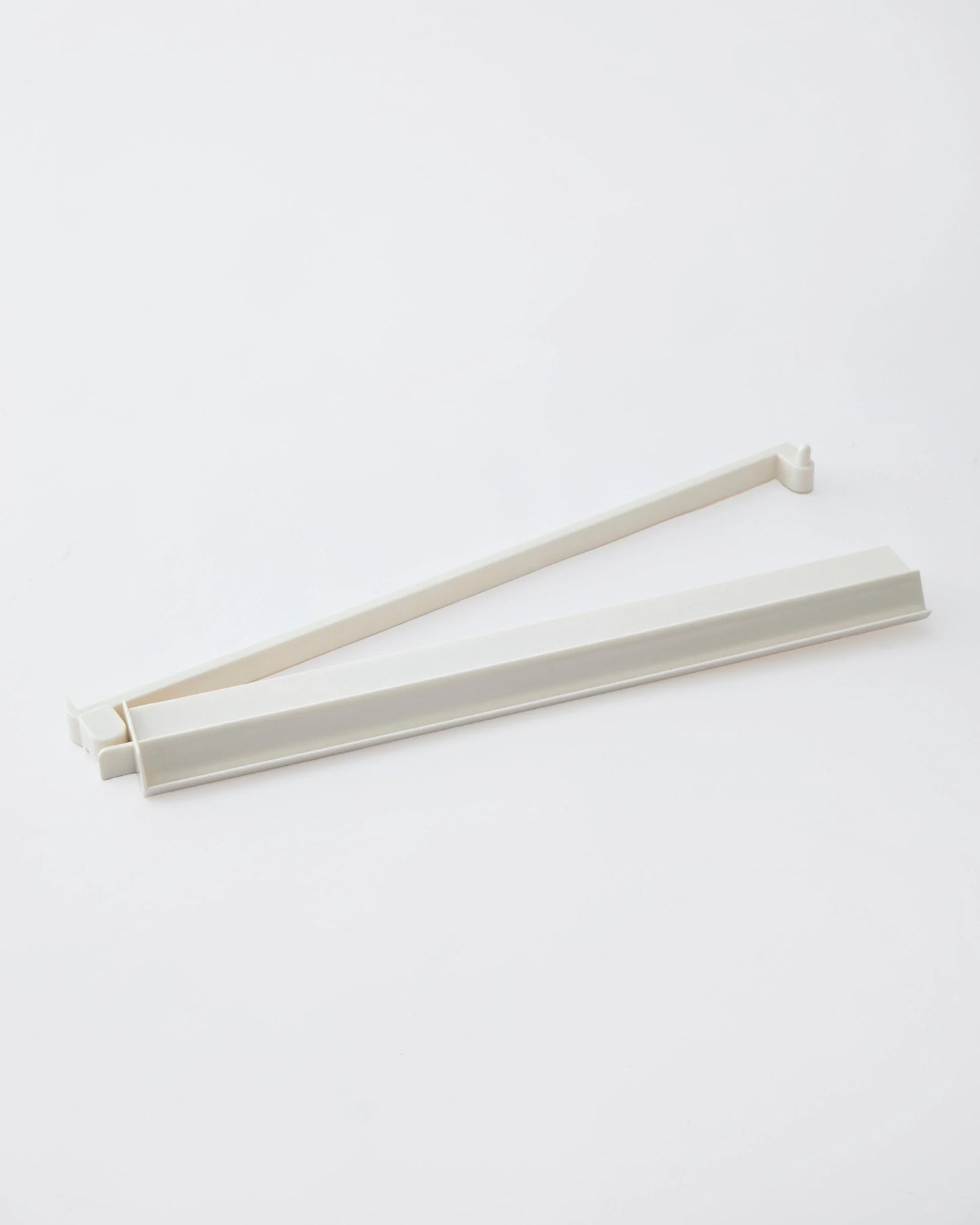 White Acrylic Rack & Pusher Set