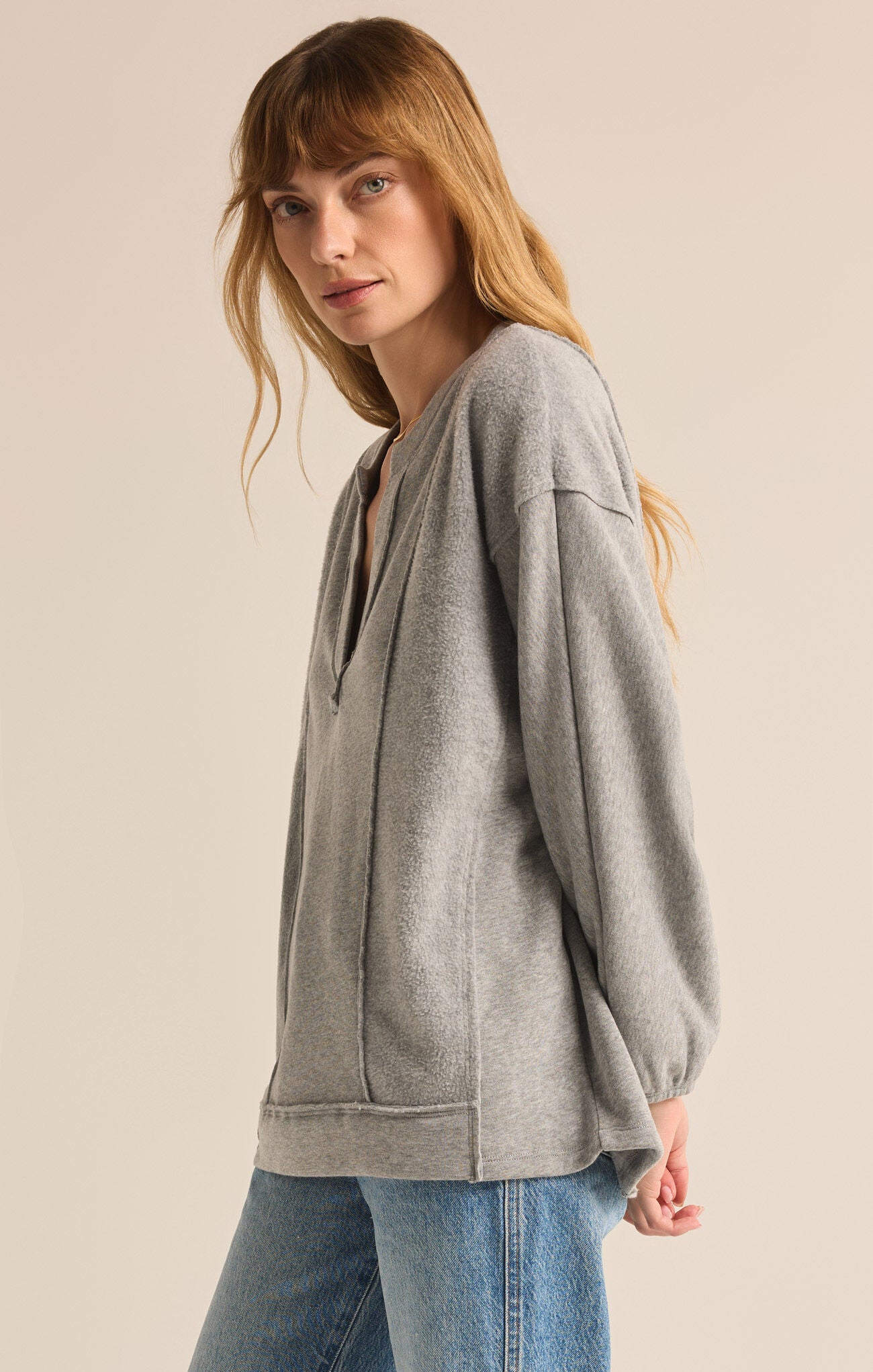 Out of Towner Sweatshirt |Grey|